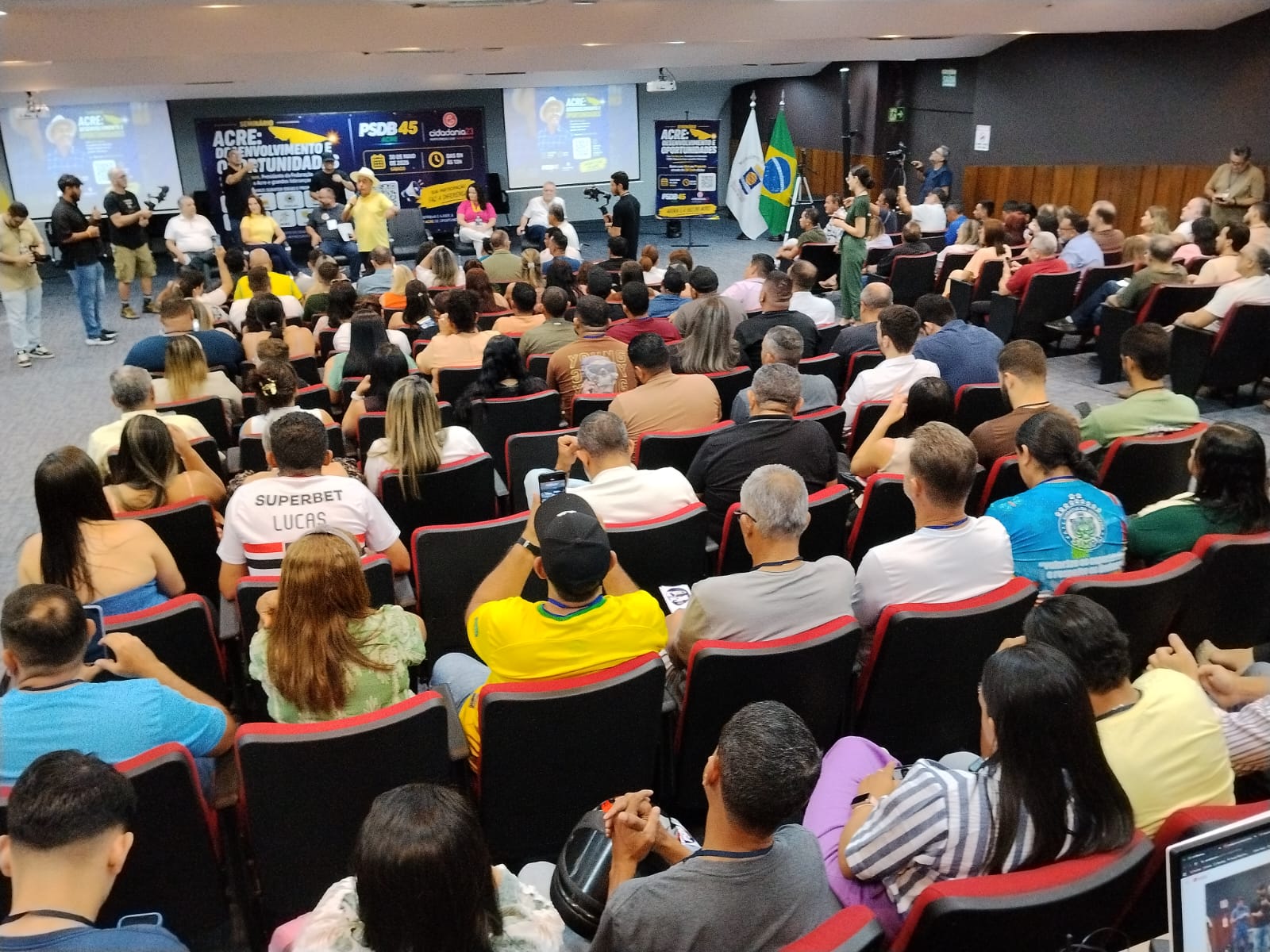 Bocalom reúne lideranças no seminário “Acre de Oportunidades” e defende plano de desenvolvimento baseado na produção e geração de empregos